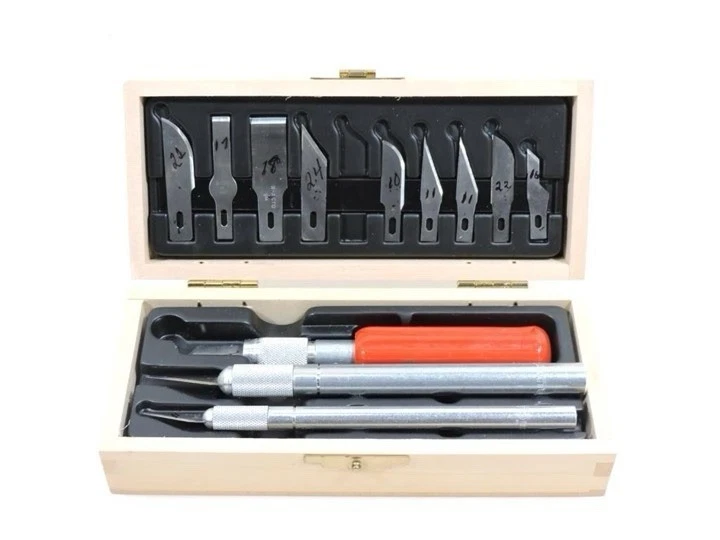 Vintage X-Acto Knife Set in Wooden Box – Blades, Handles & Guide Booklet - Image 3 of 4