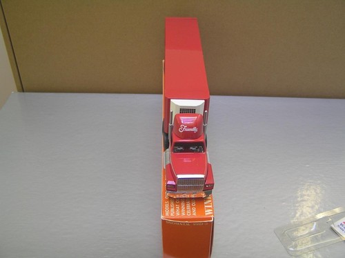 Winross "Friendly's" Tractor Trailer Truck Maßstab 1:64 Made in USA neuwertig in Box - Bild 5 von 9