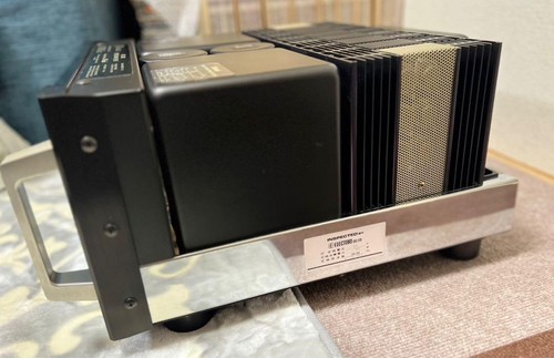 Mcintosh MC1000 Mono Power Amplifier Pair - Picture 7 of 10