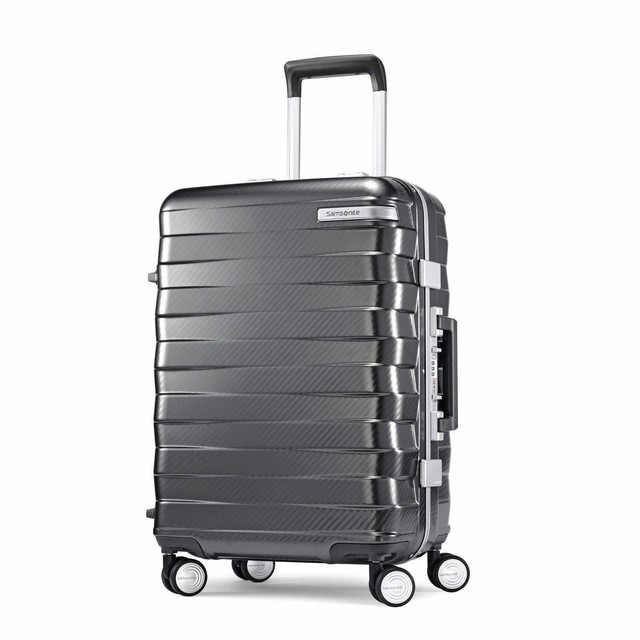 underseat luggage with spinner wheels