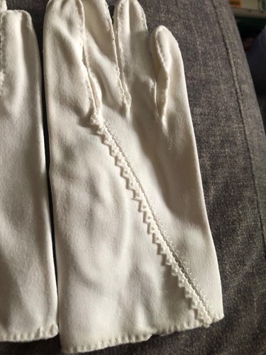 Vintage Crescendoe Wonder White Fabric Stretch Knit Fancy Gloves - Picture 8 of 9