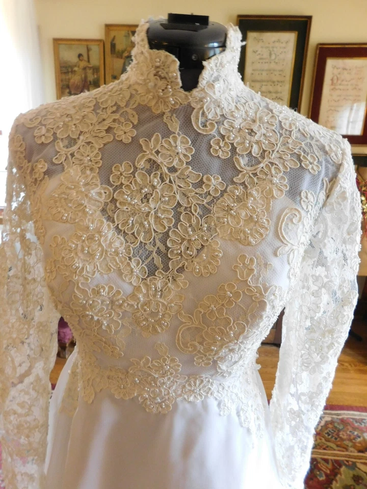 HERMOSO VESTIDO DE NOVIA Y VELO MANGA LARGA BLANCO AÑOS 70 NYLON Y ENCAJE S 4 Foto 2 de 4