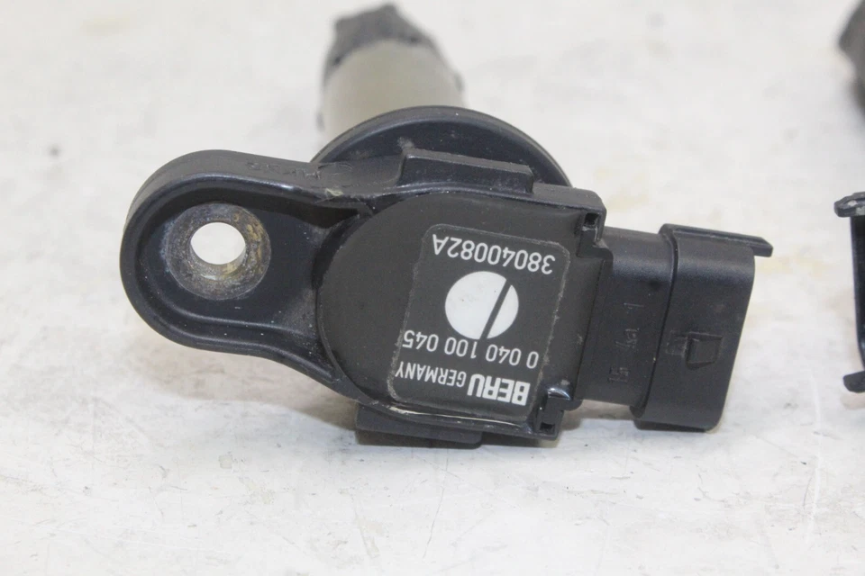 Ducati 749 2004 OEM bobinas de encendido bobina tapas de bujía Foto 2 de 4