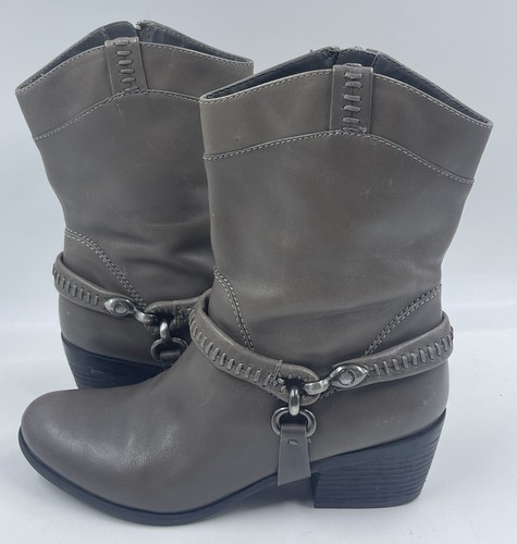 B. Makowsky Hudson Women's Boots Sz 7 M Gray Leather Side Zip Harness Boots - Picture 2 of 11