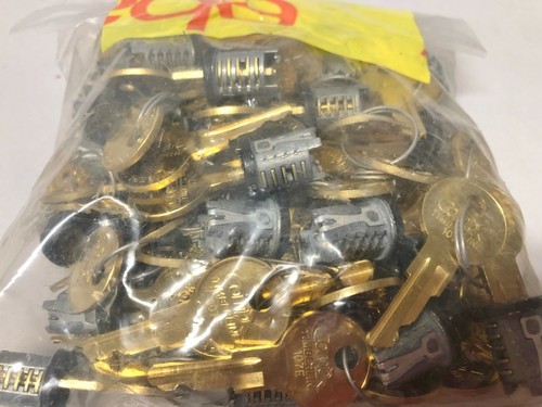 45 - CompX 107E Timberline Lock Core w/ Keys LOT  #9752 - Picture 1 of 3