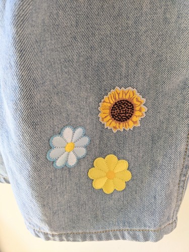 Girls Size 8 Vintage Denim Too Cool for School Flower Daisy Patches - Picture 2 of 10