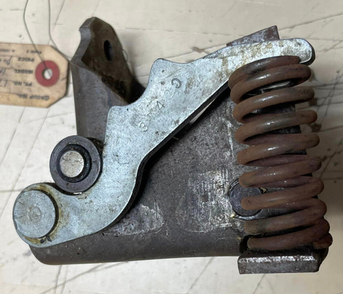 NOS Genuine GM 1713996 Hinge Assembly 1987-1992 Cadillac Brougham Driver Lower - Picture 7 of 10