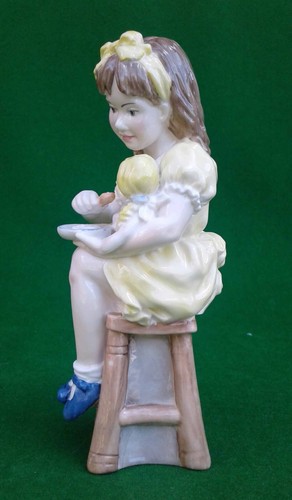 ROYAL WORCESTER ""KATIE'S DAY"" AUSWAHL DER FIGUREN. - Bild 45 von 70