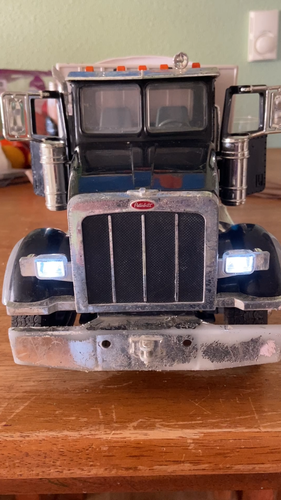 Ertl Big Farm Peterbilt 367 Truck With Grain Box Lights & Sounds Works 21 Inches - Video 1 of 1