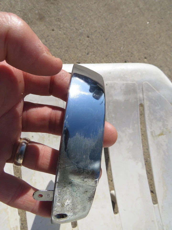 NOS 本田 CB160 车头灯装饰环 Stanley 6.0719 OM23 — 第 3/4 张图片