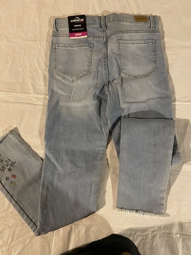 Jordache Skinny Girl Jeans W, Unique Designs Size 16 Adjustable Waist - Picture 6 of 7