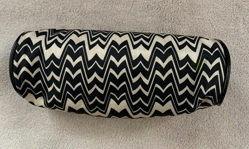 Rare! Missoni for Target Black and White Chevron/Zigzag Cosmetics Bag - Picture 4 of 9