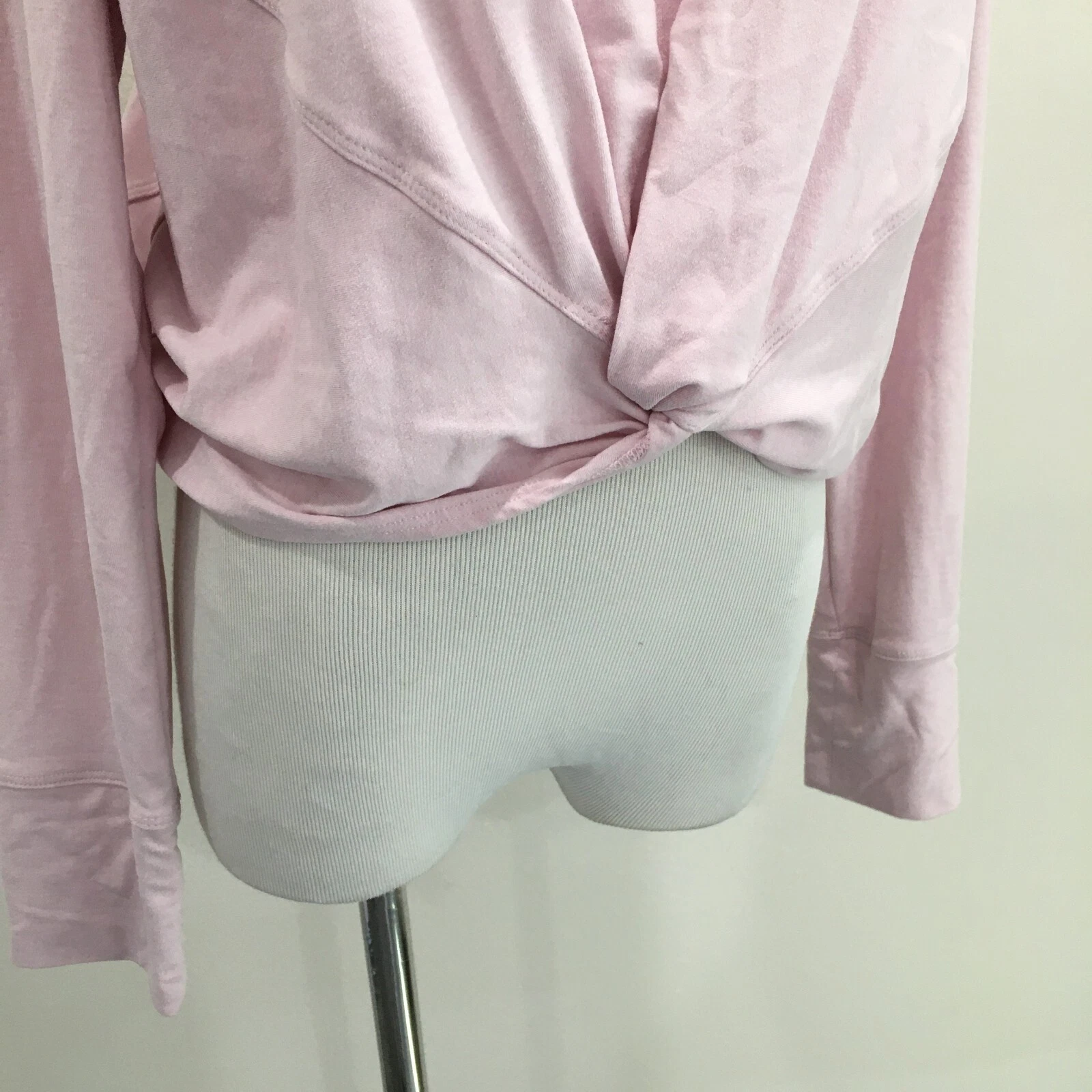 yogalicious knot front hem long sleeve shirt