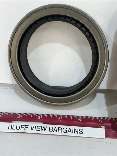 Garlock Klozure Dual Lip Oil Seal 22537-7611 NOS - Picture 4 of 5