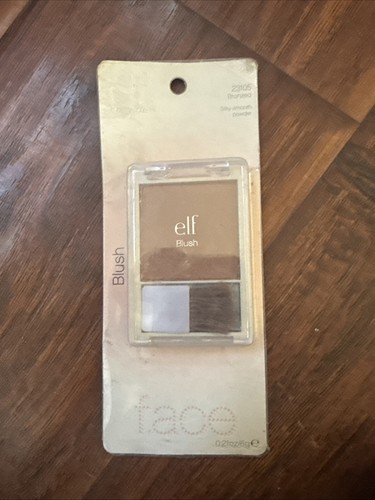 New e.l.f. Blush Powder #23105 BRONZED with Applicator Brush - Picture 2 of 2
