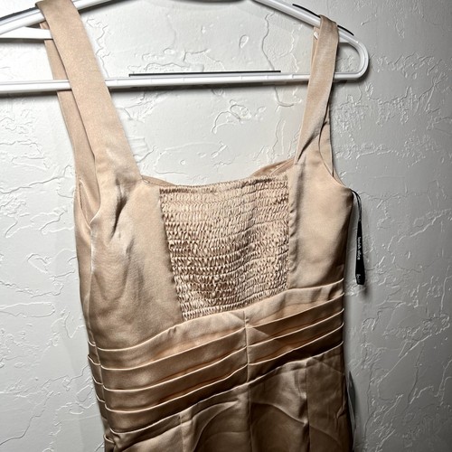 Neu mit Etikett Lavish Alice beige plissiertes Korsett Satin Midikleid Damen 4 Veranstaltungen Anlass - Bild 12 von 16