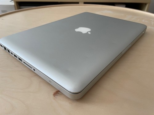  Apple MacBook Pro 13" 2011 - 2.4 GHz i5 - 6 GB RAM - 120GB SSD - macOS Sequoia - Afbeelding 4 van 12