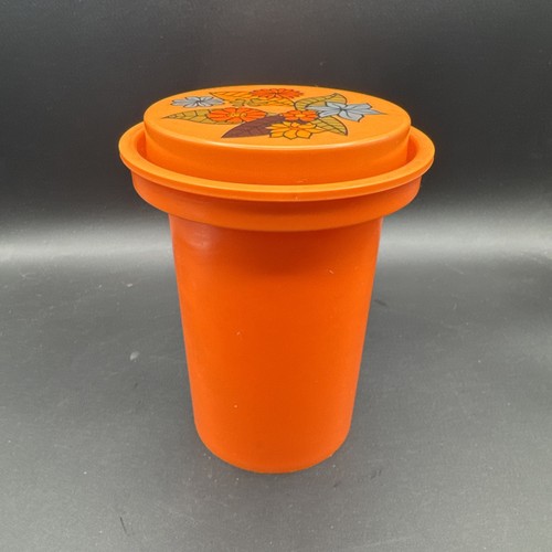 Vintage (1970's) Rubbermaid Nesting, Orange, Canister 7" - Picture 3 of 10