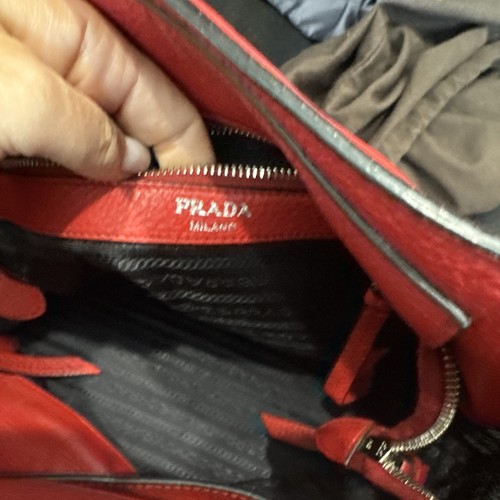 Authentic Large Prada Red Vitello Daino Hobo Crossbody Bag - Picture 8 of 10