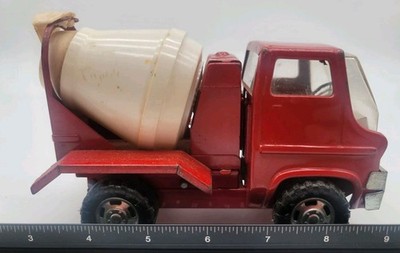 Vintage Marx Red Metal Cement Mixer