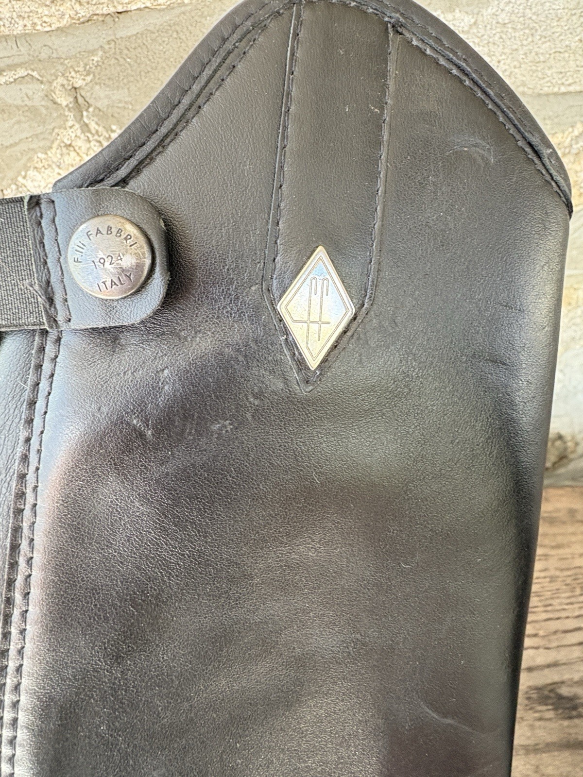 Picture 2 of 24