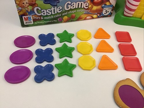 Candyland Castle Game Complete w/ Box Rare 2007 Milton Bradley - Picture 4 of 18