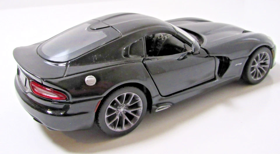 Maisto1:24 2013 SRT Viper GTS Black Diecast Car #MC2-19 - Image 4 of 4