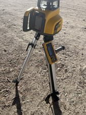 Spectra Precision Laser Level LL300N on Tripod Stand w/HL450 Receiver & Case