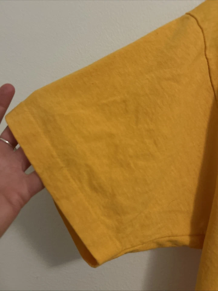 复古 90 年代波特兰海滨蓝调节日 T 恤 — 第 4/4 张图片