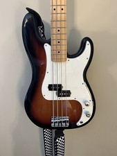 Fender Player Series Precision Bass Guitar - 3-Color Sunburst MIM