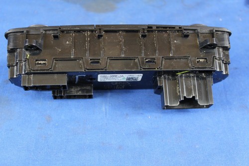 2015 Ford Focus Manual Climate Control Unit w/heated seat buttons - Picture 4 of 8