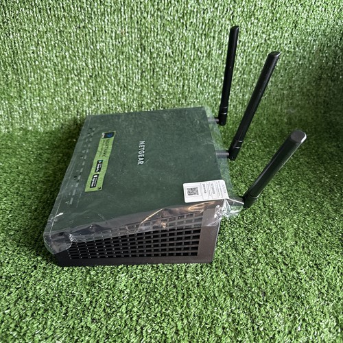 NETGEAR Nighthawk AC1750 R6700 Smart WiFi Router Open Box - Picture 6 of 19