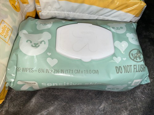 3 Pack Hello Bello Diaper Packs Size 1 (35ct ) & Wipes 92 Count - Picture 3 of 4