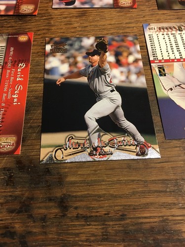 1998 PACIFIC PARAMOUNT BASEBALL CARD w some Red Foil 521 - Picture 12 of 12