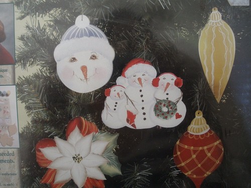 FOLK ART ONE STROKE ORNAMENT KIT~5 HOLIDAY ORNAMENTS~ALL SUPPLIES~#18461~SEALED - Picture 2 of 3