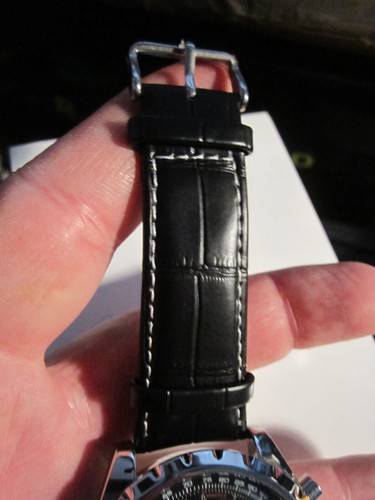 MEN'S JARAGAR AUTOMATIC WATCH A 212 - LARGE FACE AND HEAVY - FITS UP TO 9" WRIST - Picture 7 of 10