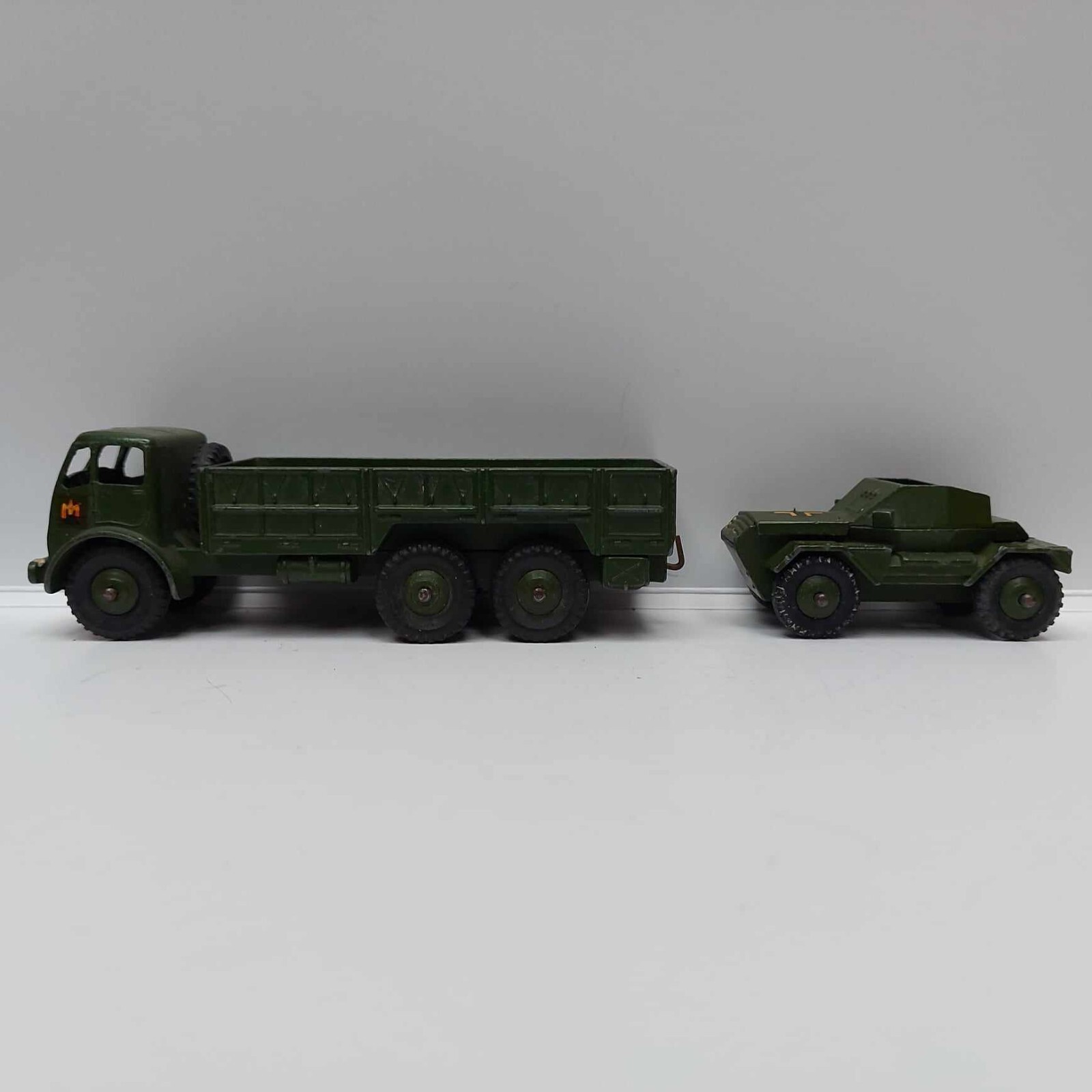Dinky 622, 10 Ton Army Truck - Free Price Guide & Review