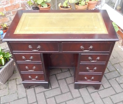 Small Mahogany Pedestal Writing Desk Green Leather Centre Cupboard