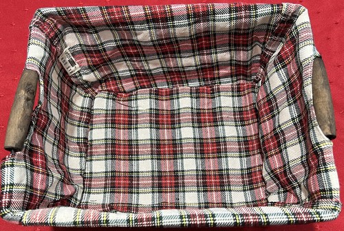 Rae Dunn Metal Christmas Basket Plaid Material MERRY CHRISTMAS 12”x9”x5” - Picture 3 of 7