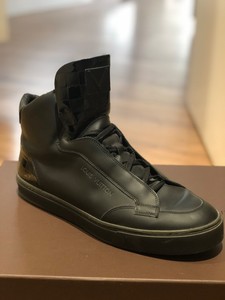 Louis Vuitton Sneakers en Cuir Noir