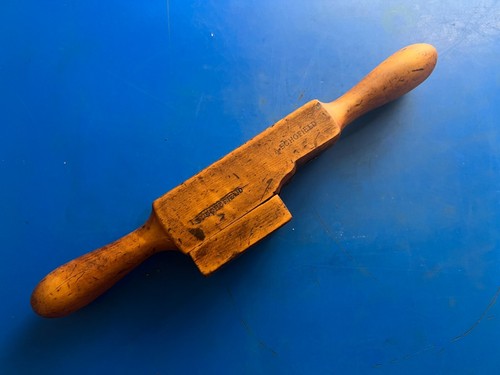 Vintage Boxwood Stair Shave - Picture 2 of 14