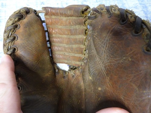 VINTAGE Gil Hodges Revelation G1343 Baseball Glove Mitt Leather Trap - 1950's - Picture 4 of 12