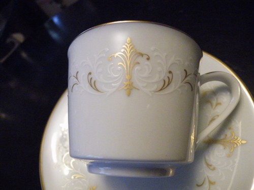 Taza y platillo Noritake COURTNEY Demitasse - Imagen 3 de 6