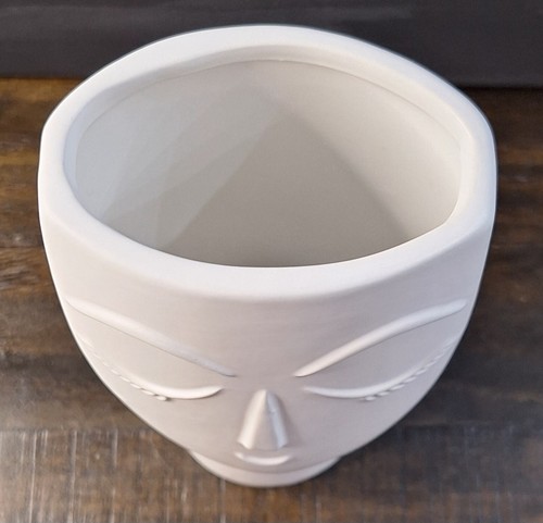 Matte White Head Vase Minimalist  7 5/8"H X 3 1/2"W - Bild 4 von 9