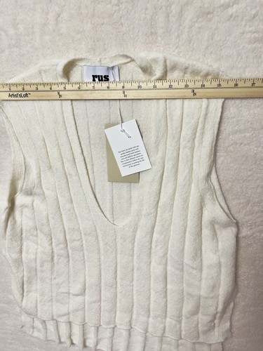 Rus the brand Chiisai Italian Yarn Vest Size Small - Imagen 5 de 12