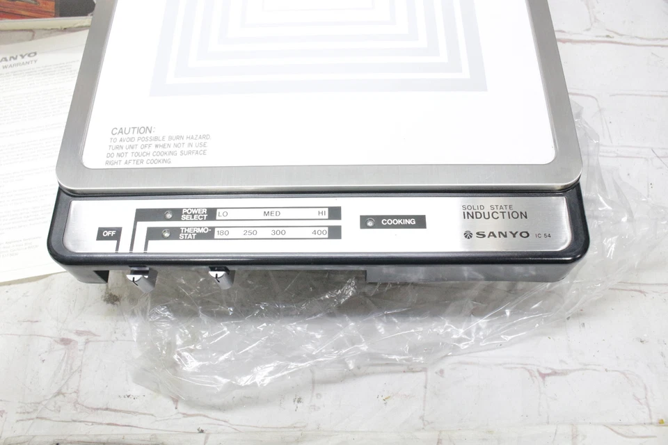 Cocina de Inducción Portátil Sanyo IC 54 Surf Cook 1300W 120V De Colección Rara Foto 3 de 4