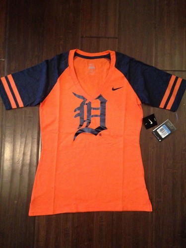 Detroit Tigers NEW Womens Medium Orange Logo Fan Top MLB Baseball NWT Nike Cute