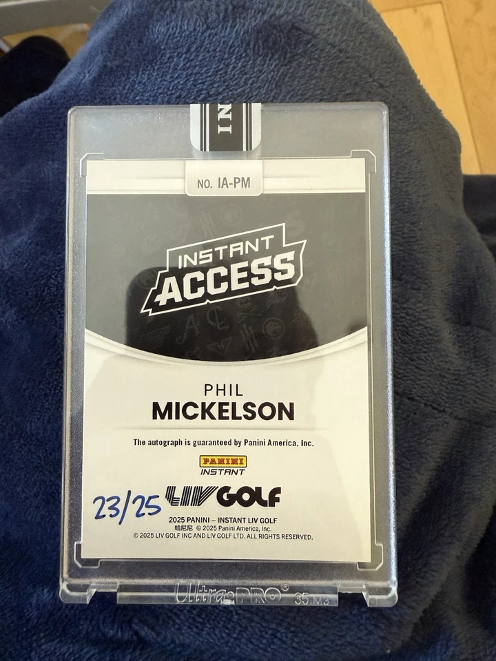 Golf Panini Instant Access LIV 2025 Phil Mickelson en tarjeta firma automática/25 Foto 2 de 2