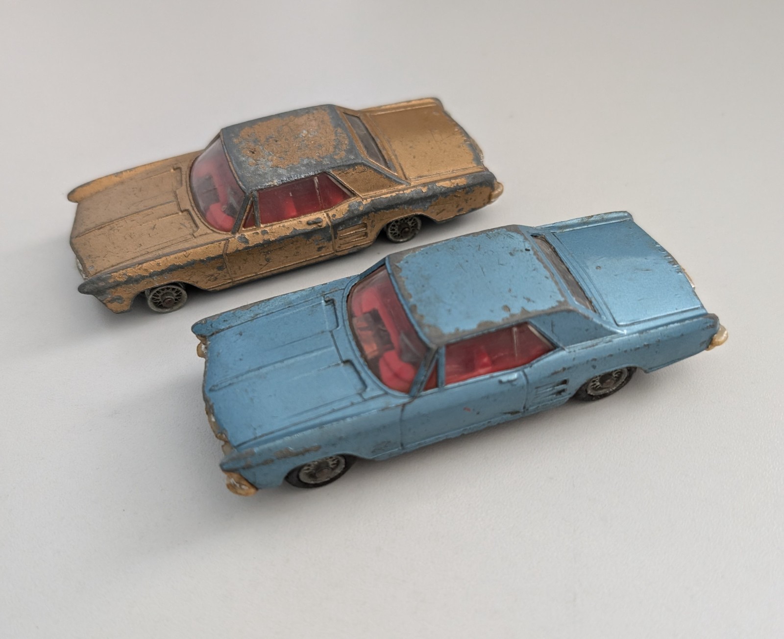 美品　コーギートイズ　BUICK RIVIERA ミニカー Amazon.co.jp: CORGI TOYS 245 BUICK RIVIERA Corgi Buick