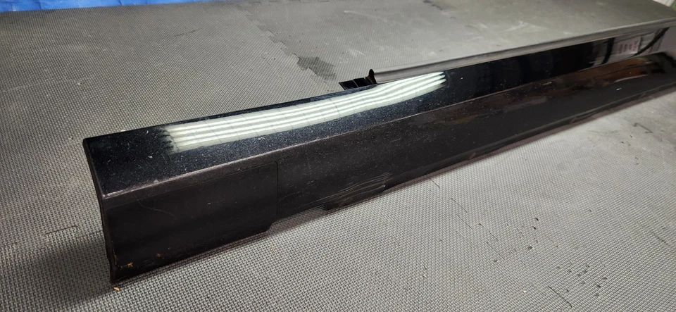 Saia lateral para motorista Chevrolet Camaro LH 2010-2015 moldura "preta" fabricante de equipamento original - Imagem 4 de 4